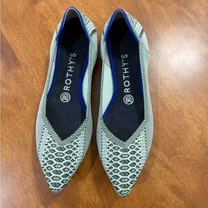 Rothy's Women's snakeskin Rare pointed toe Flats